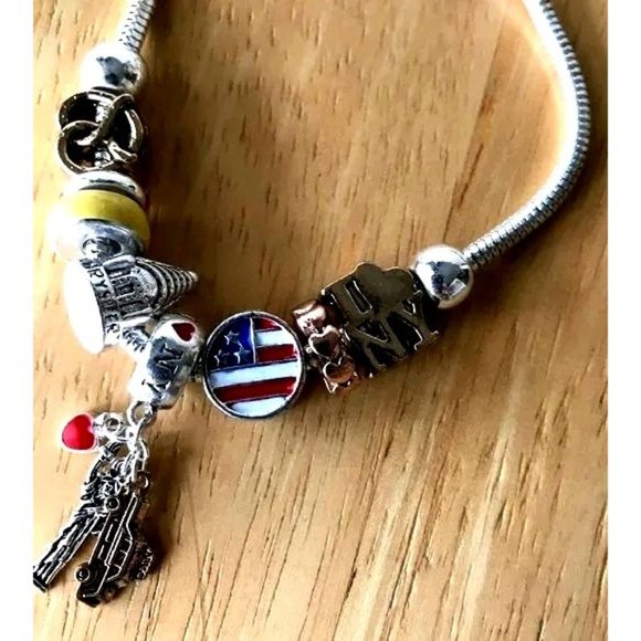New York Charm Bracelet I Love NY Taxi Heart Statue of Liberty New Big A… - Picture 5 of 12